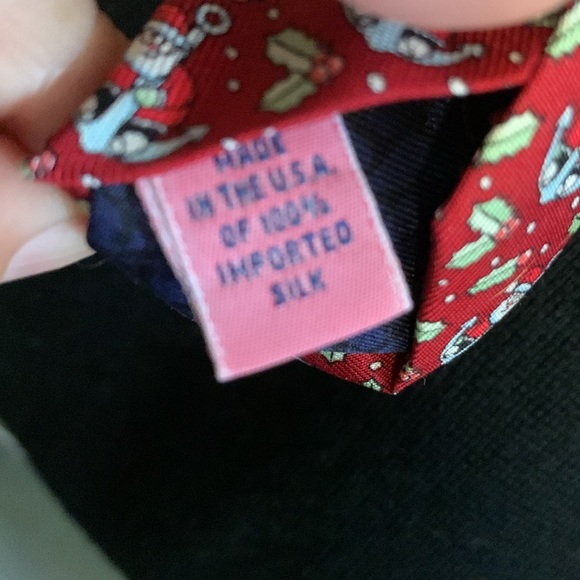 NWT Vineyard Vines Martha’s Vineyard 100% Silk Santa Anchor Tie. - Picture 6 of 8